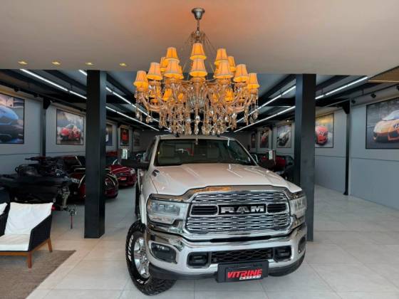 DODGE RAM 6.7 2500 LARAMIE 4X4 CD I6 TURBO DIESEL 4P AUTOMÁTICO